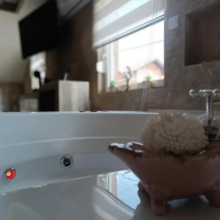 Jacuzzy Andjela