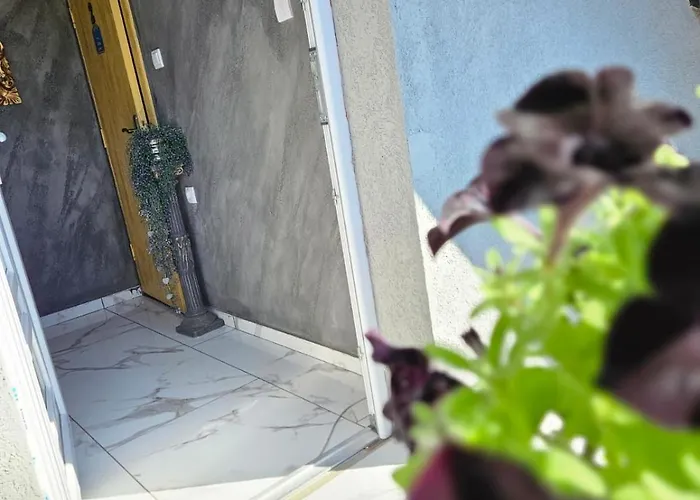 아파트 Jacuzzy Andjela