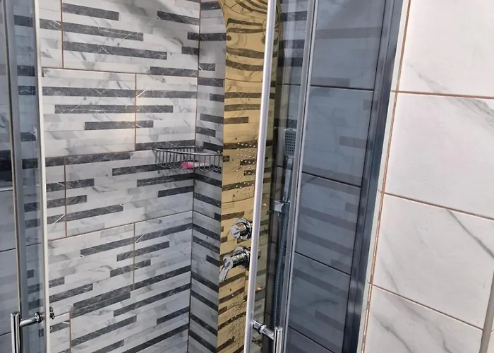 Jacuzzy Andjela 수보티차